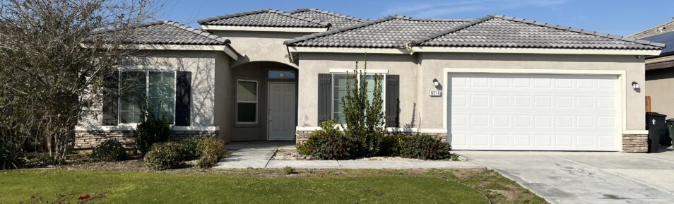 $2400 – 9516 Almond Creek Dr., Bakersfield, CA 93311 Southwest Home For Rent!!!