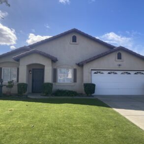 $2500 – 9805 Battersea Park Dr., Bakersfield, CA 93312 Northwest Home For RENT!