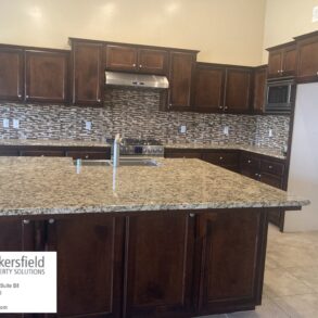$2550 – 9414 Mountain Peak Ln., Shafter, CA 93263 Home with SOLAR Has Been RENTED!
