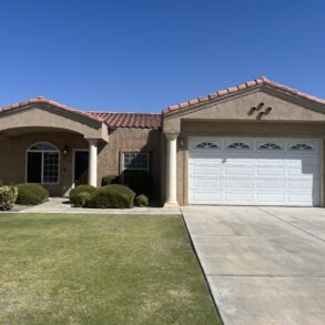 $2100 – 2814 Pinheiro Ct., Bakersfield, CA 93313 Southwest Home For RENT!